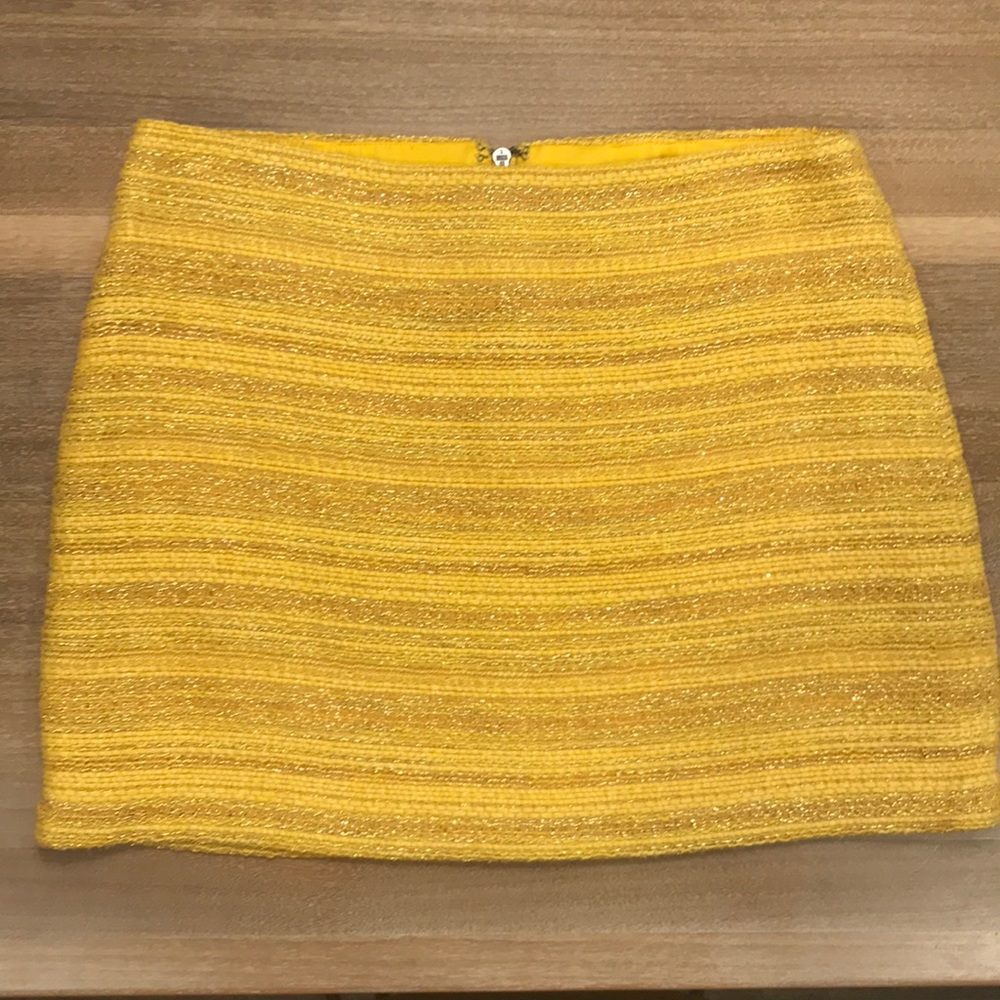 Alice + Olivia yellow gold miniskirt